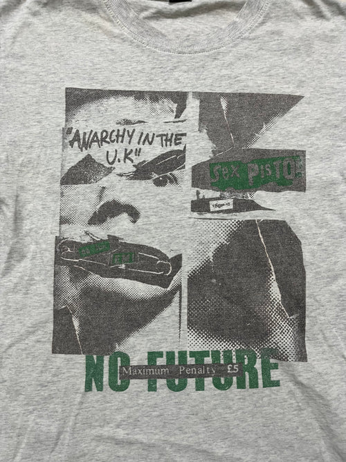 ‘No Future’ Vintage Tee